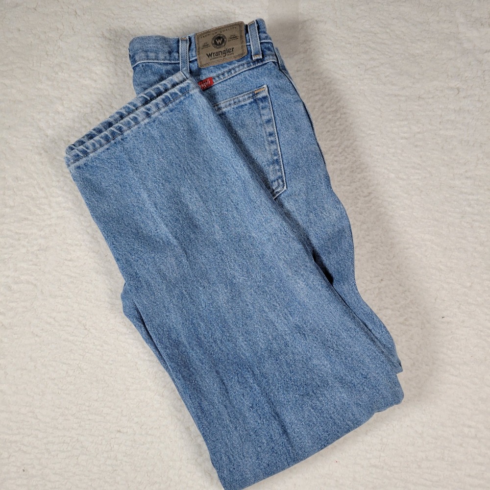 Wrangler Jeans Mens 36x30 Blue Light Wash Relaxed Fit Straight Leg